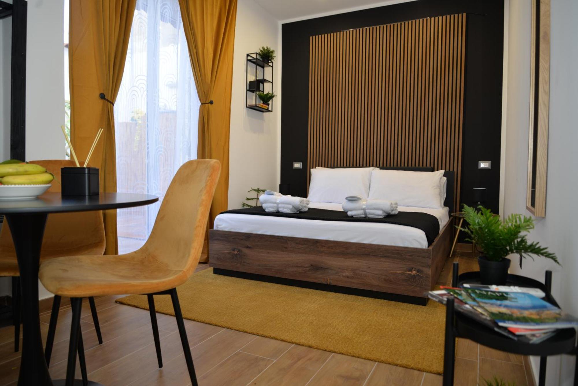 Blackwoody Contemporary Rooms - Napoli Centro Storico Εξωτερικό φωτογραφία