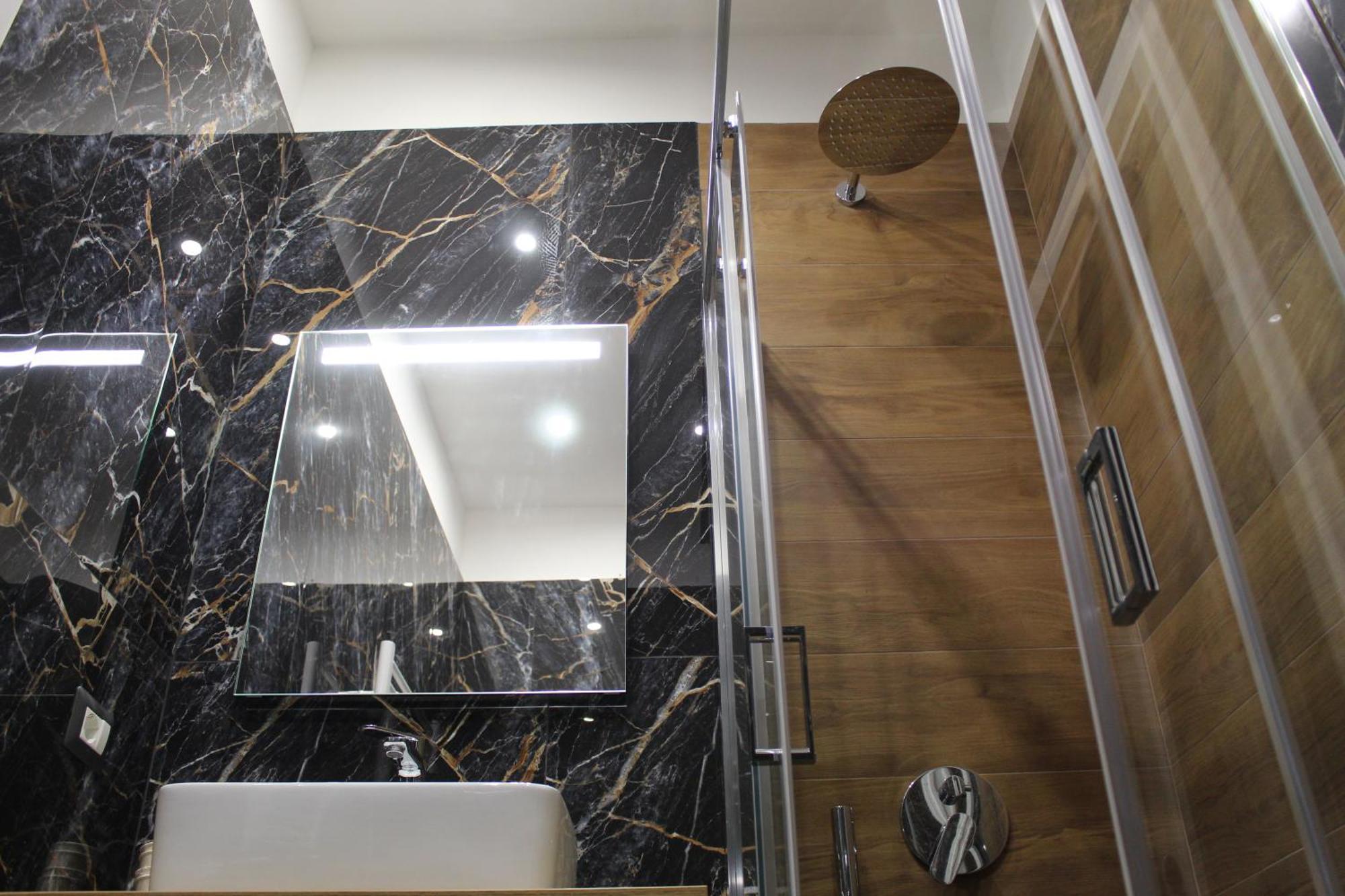 Blackwoody Contemporary Rooms - Napoli Centro Storico Εξωτερικό φωτογραφία