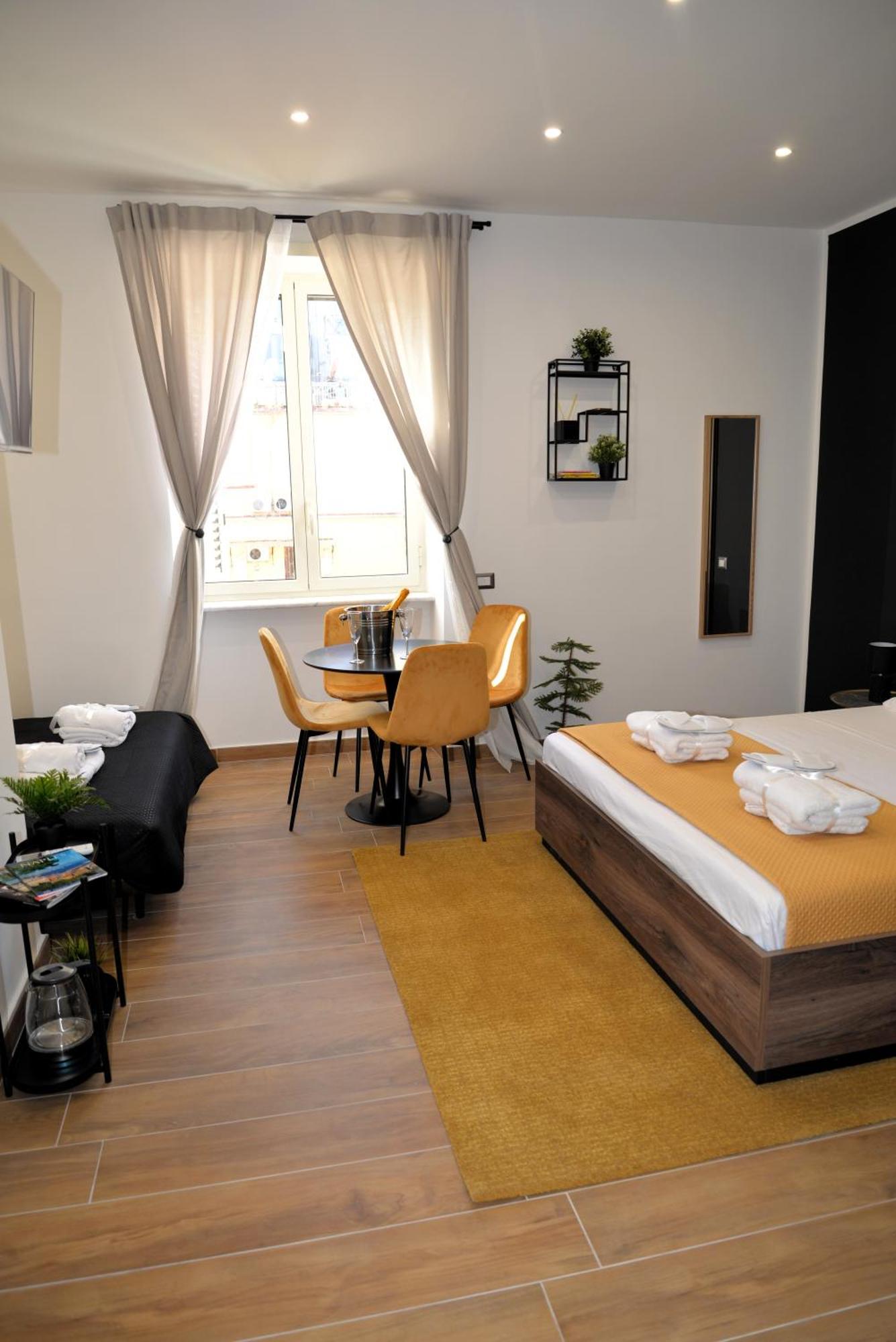 Blackwoody Contemporary Rooms - Napoli Centro Storico Εξωτερικό φωτογραφία